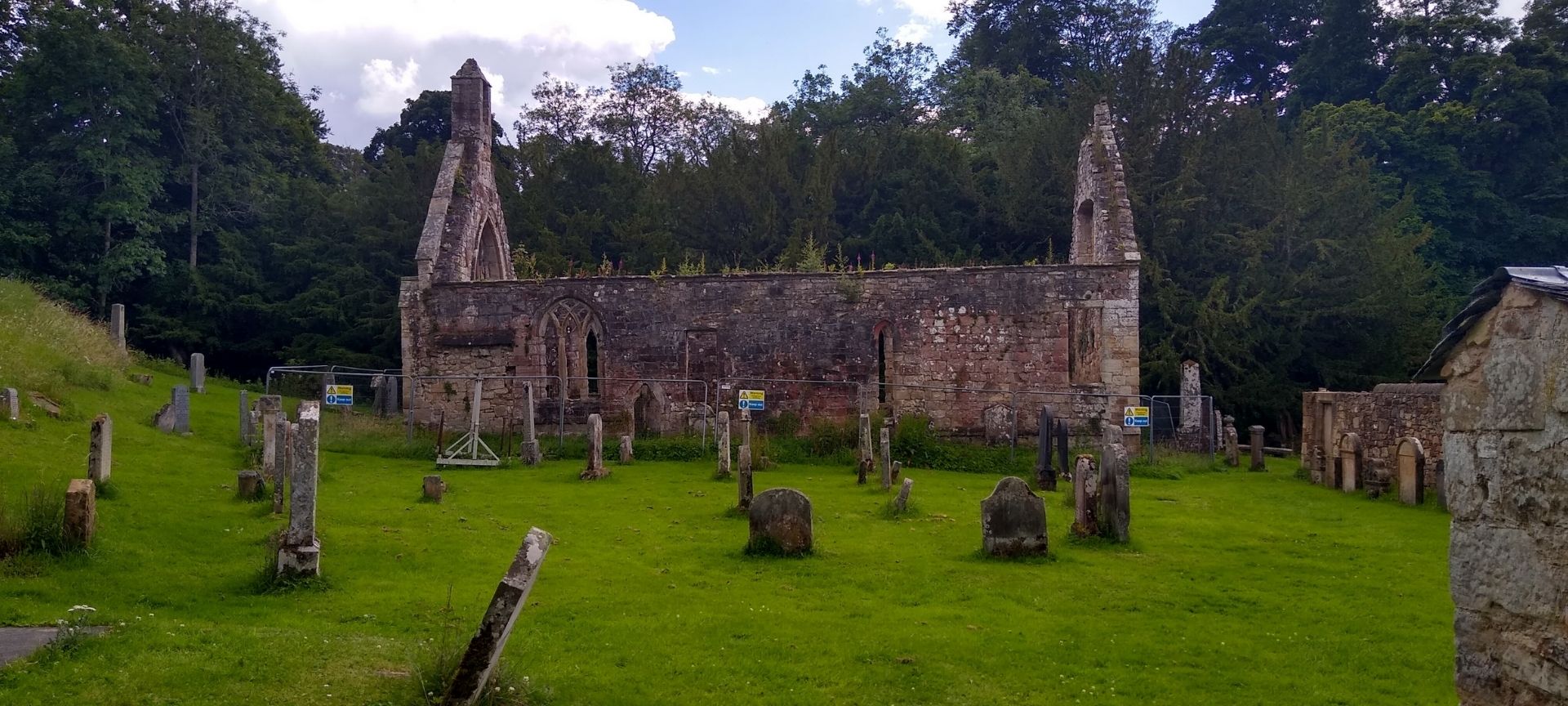 Temple Old Kirk