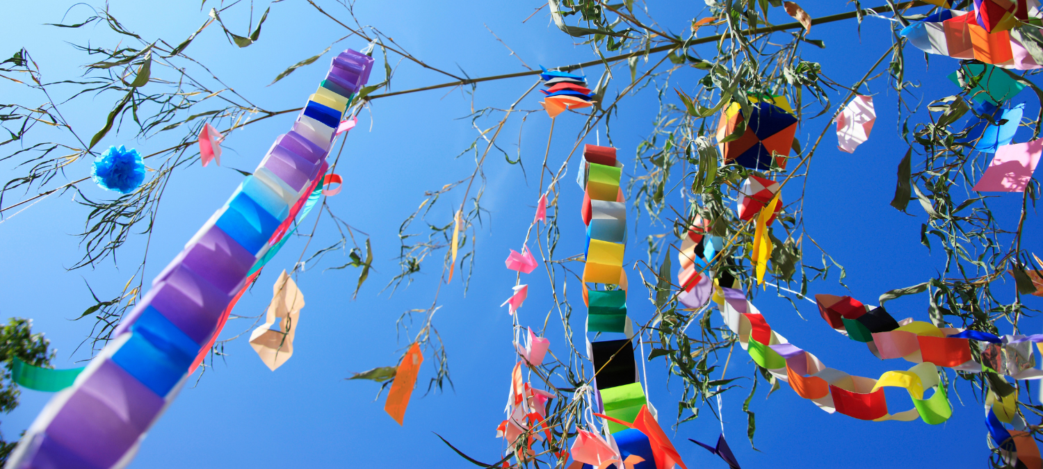 festival streamers
